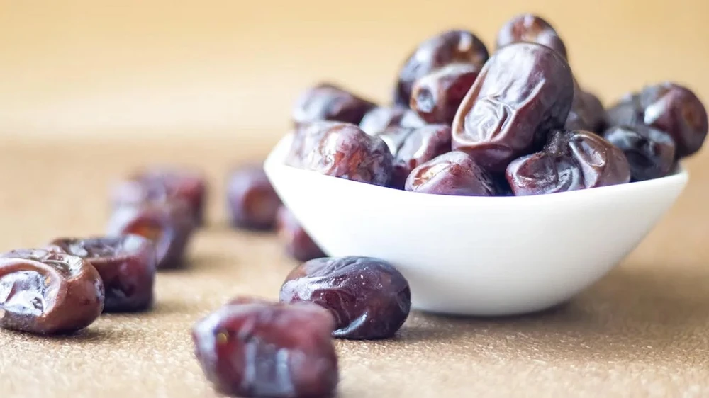 Chà là là một nguồn kali tuyệt vời, một khoáng chất được biết đến với tác động tích cực đến sức khỏe của tim. Ảnh: NDTV. Chà là là một nguồn kali tuyệt vời, một khoáng chất được biết đến với tác động tích cực đến sức khỏe của tim. Ảnh: NDTV.