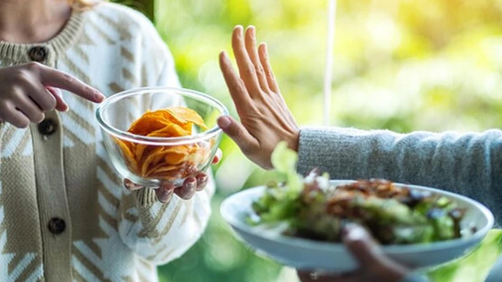 Những loại thực phẩm nên tránh khi đi du lịch để an toàn và khỏe mạnh. Ảnh: iStock.