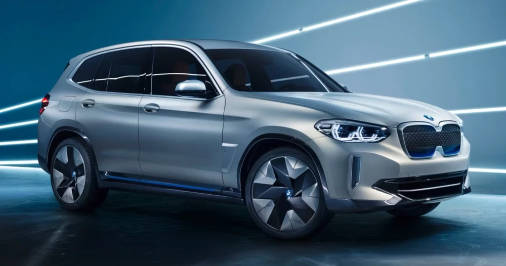 BMWiX3 2023 có giá dưới 1,9 tỉ đồng. Ảnh: Hotcars.