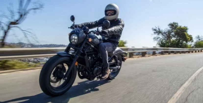 Honda Rebel 500 2023 có giá hơn 150 triệu đồng. Ảnh: Hotcars.