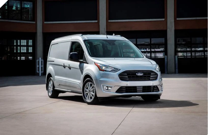 Ford Transit đang vượt xa các đối thủ cùng phân khúc về doanh số bán hàng tổng thể trên mặt trận thương mại. Ảnh: Motorbiscuit.