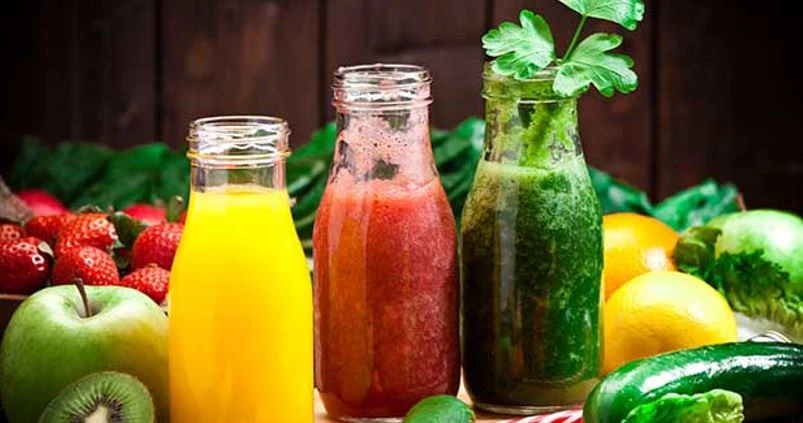 Thay vì nước ép trái cây, người bị tiểu đường có thể sử dụng sữa hạnh nhân không đường hoặc sữa chua Hy Lạp nguyên chất. Ảnh: NDTV.