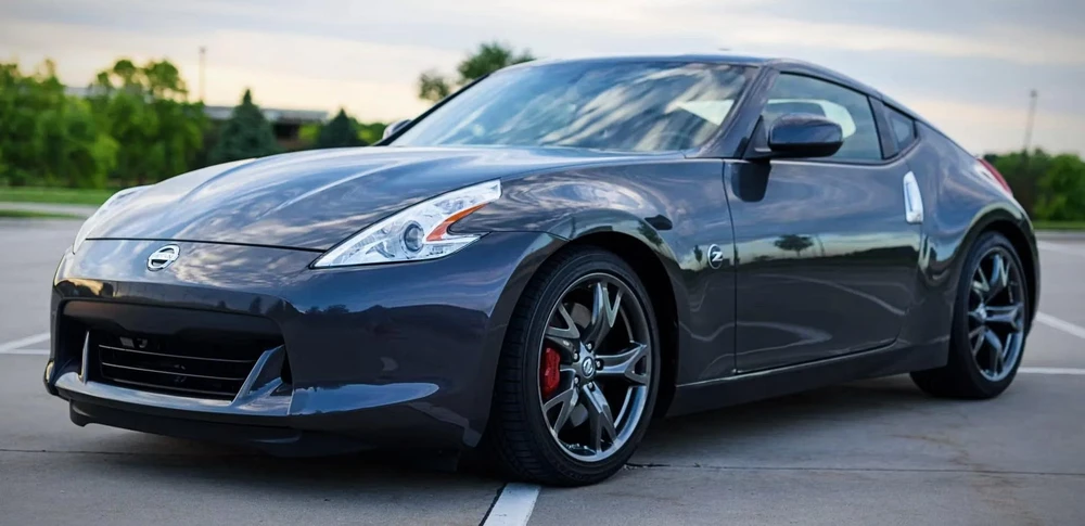 Nissan 370Z 2010. Ảnh: Hotcars.