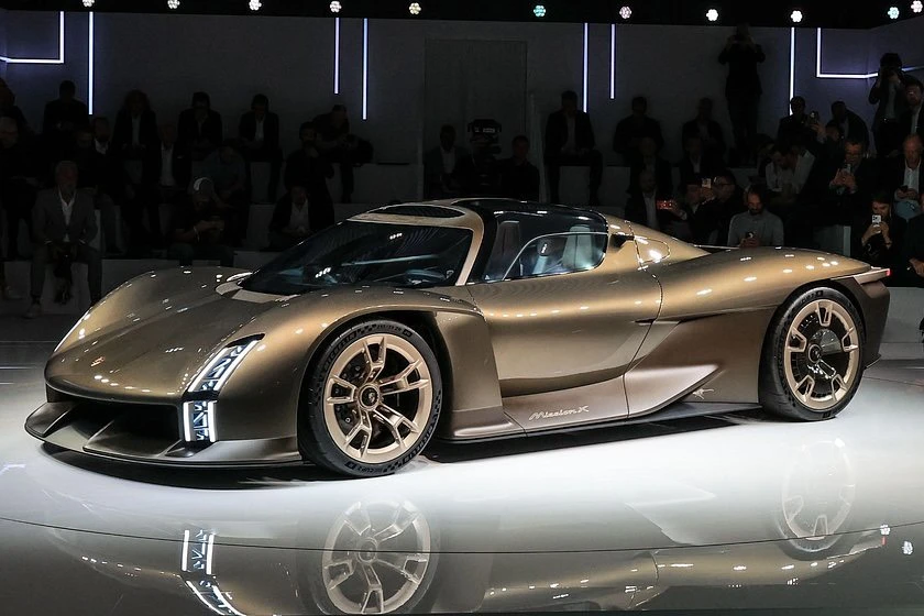 Porsche Mission X. Ảnh: Carbuzz.