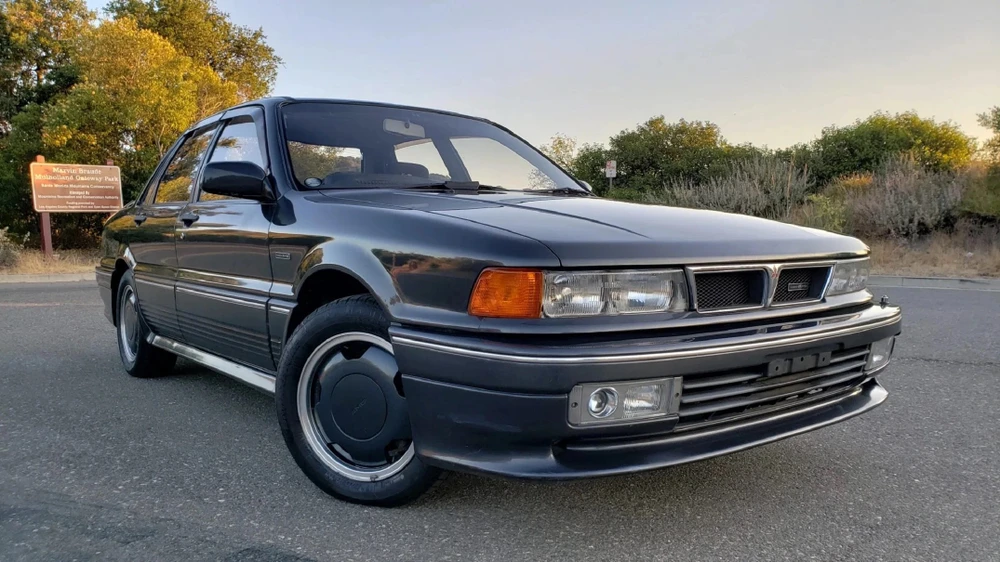 Mitsubishi Galant AMG. Ảnh: Motorbiscuit.