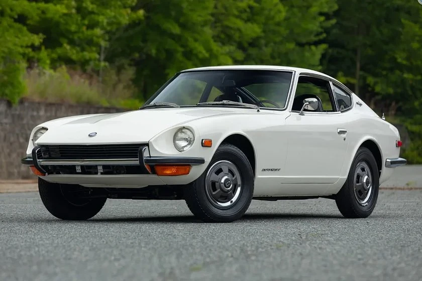 Những xe Nissan Z cổ điển sẽ được đấu giá tại tuần lễ xe hơi Monterey. Ảnh: Carbuzz. Những xe Nissan Z cổ điển sẽ được đấu giá tại tuần lễ xe hơi Monterey. Ảnh: Carbuzz.