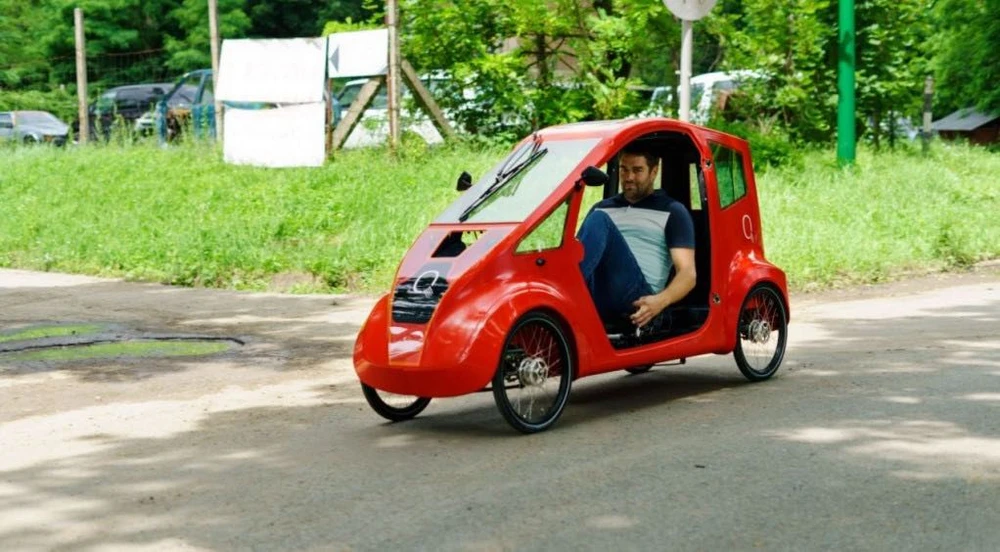 Quadvelo có bắt đầu từ 9.900 € (khoảng gần 260 triệu đồng). Ảnh: Autoevolution.