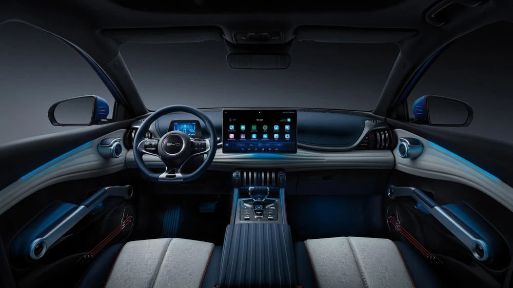 Chiếc crossover SUV Atto 3 có giá ở mức khoảng 995 triệu đồng. Ảnh: Autoevolution.