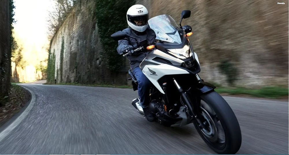 Honda chuẩn bị ra mắt xe máy hybrid cạnh tranh Kawasaki. Ảnh: Honda.