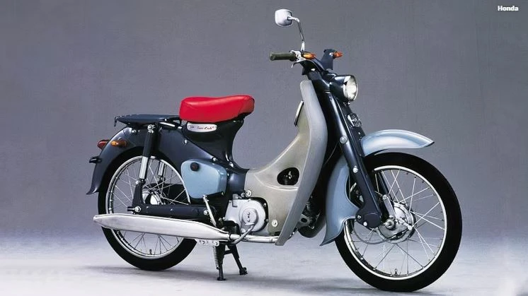 Honda Super Cub C125 giá bán lẻ khoảng 92 triệu đồng. Ảnh: Honda.