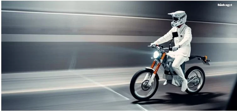 Cake Kalk&amp; có giá hơn 330 triệu đồng. Ảnh: Topspeed.