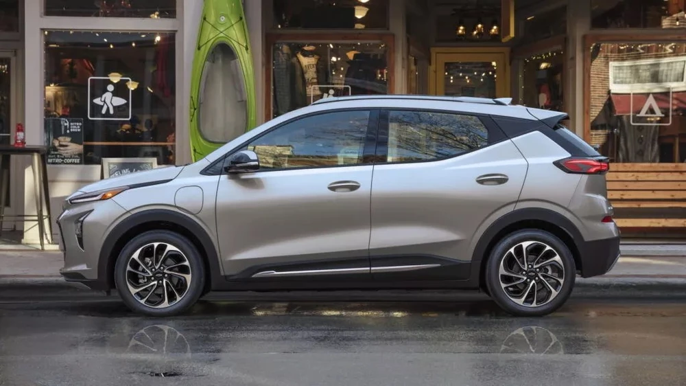 Thương hiệu cũng khuyến cáo những xe sản xuất sau ngày 22 tháng 9 năm 2023 không gặp phải vấn đề tương tự. Ảnh: Carscoops. Thương hiệu cũng khuyến cáo những xe sản xuất sau ngày 22 tháng 9 năm 2023 không gặp phải vấn đề tương tự. Ảnh: Carscoops.