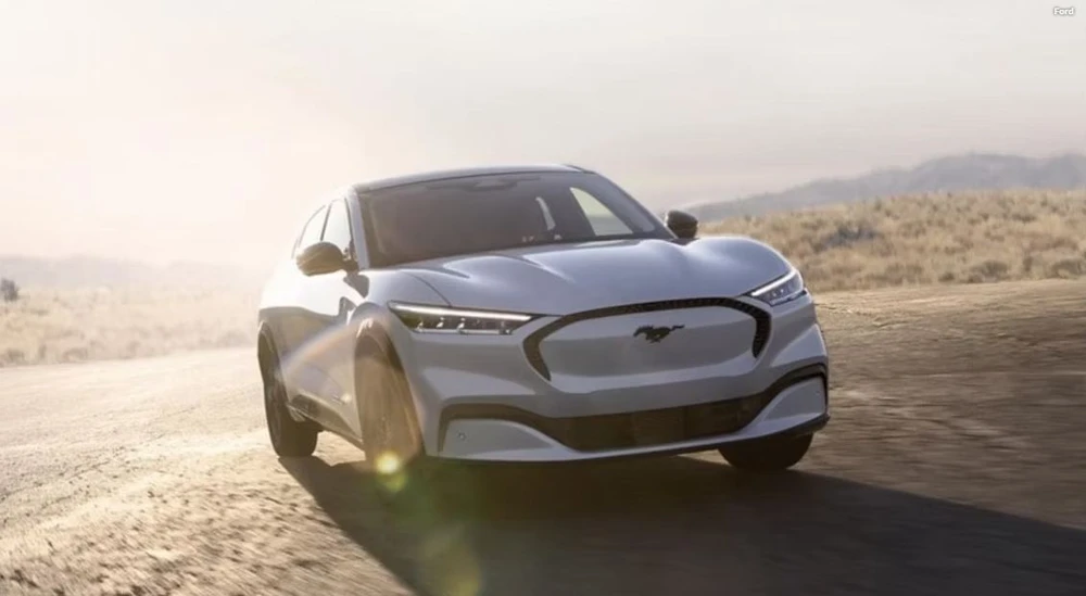 Phan -biet- ba- loai-dong-co-oto-dien-va-cach-chung-hoat-dong.JPG