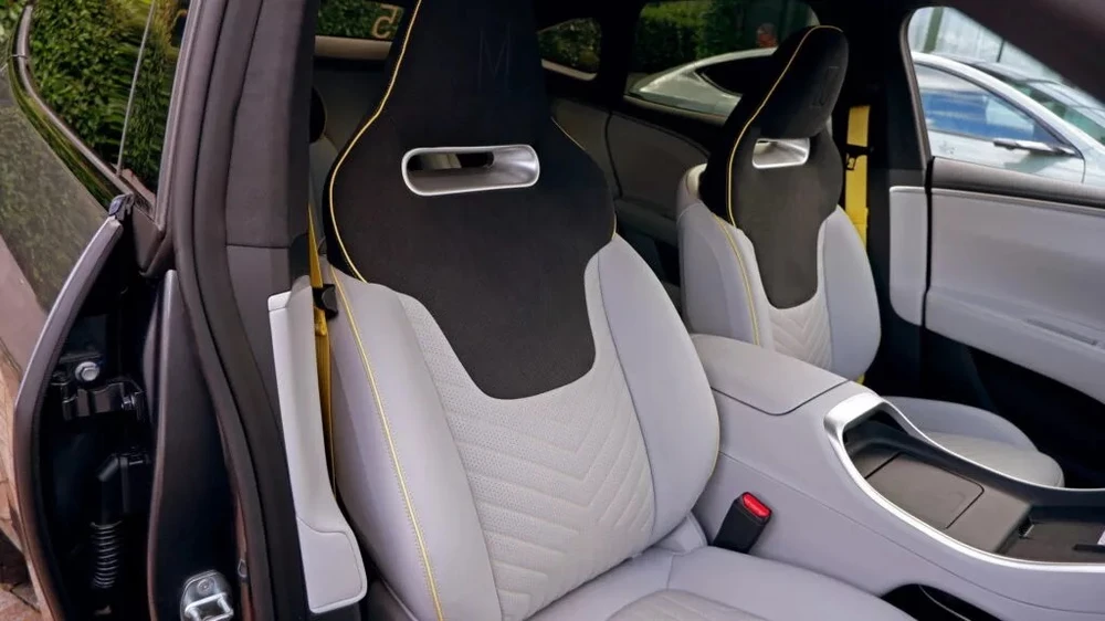 Xe -dien- Avatr 11 -va-12 -cua- Trung -Quoc- lam- rung -chuyen -thi- truong- xa- xi-6.jpg