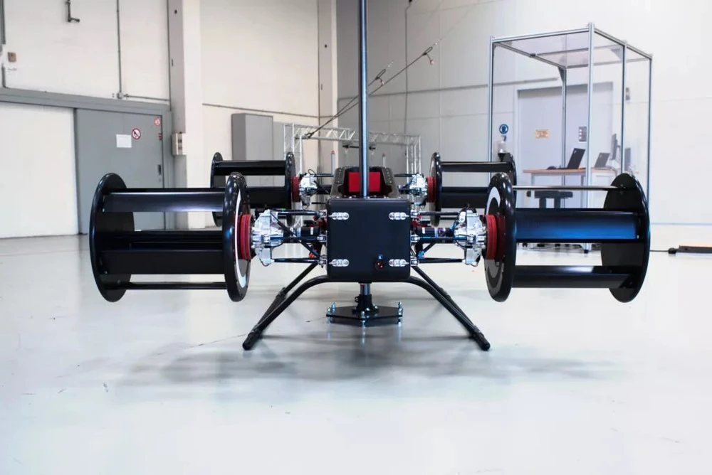 Kham-pha-o-to-bay-moi-ky-la-voi-toc-do-150 km-h-1.jpg