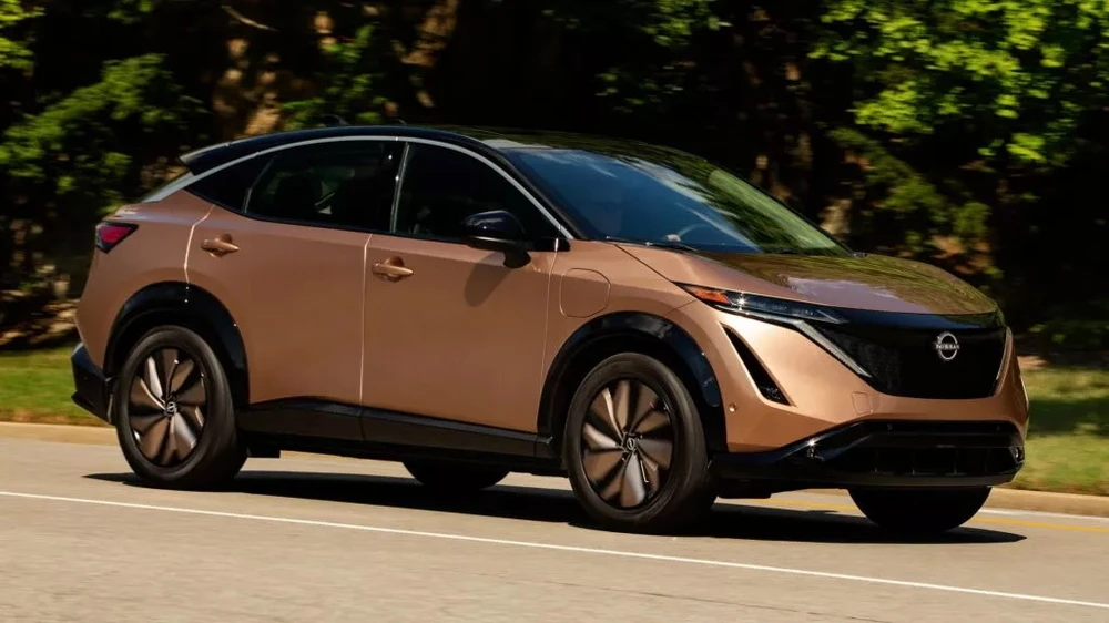 Nissan -thu- hoi- gan -10.000- chiec- Ariya- vi-dong-co-dien-2.jpg