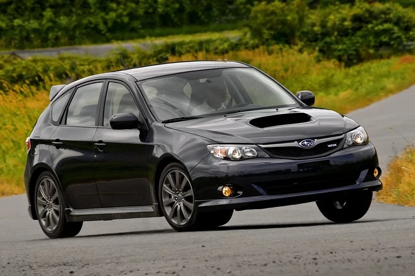 5- mau- hatchback- cuc -hot- voi- gia-duoi- 500 -trieu-dong-Subaru Impreza WRX & WRX STI.jpg