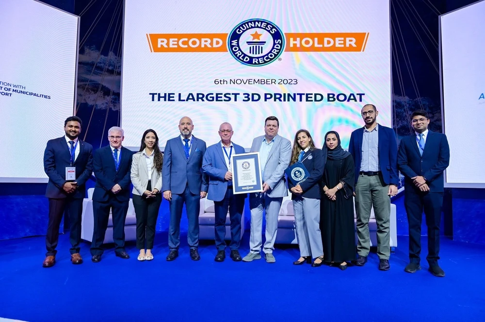 Taxi -nuoc- in- 3D- dau-tien-pha-ky-luc-the-gioi-1.jpg