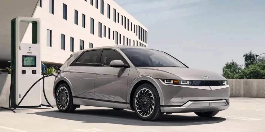 Day-la-mau-xe-ky-la-nhat- trong-dong-san-pham-2024 - Hyundai-Ioniq 5.jpg