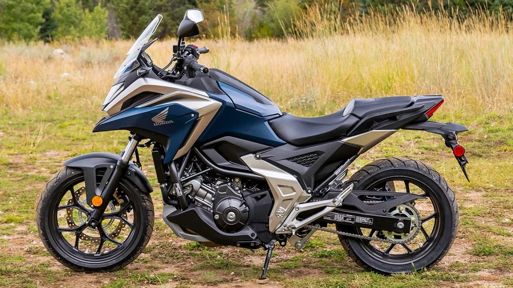 Phưu lưu cùng những chiếc mô tô dưới 370 triệu đồng.jpg