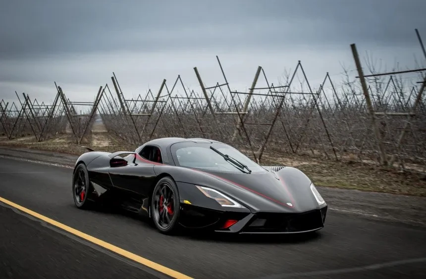 Top 5 siêu xe chạy bằng động cơ đốt trong mạnh mẽ nhất.jpg