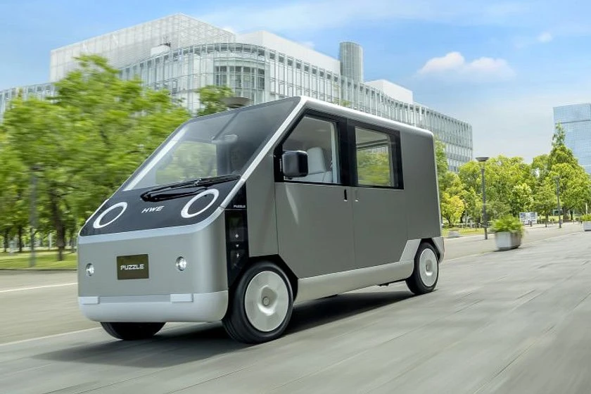 Khám phá chiếc xe điện chạy bằng năng lượng mặt trời của Nhật Bản.jpg