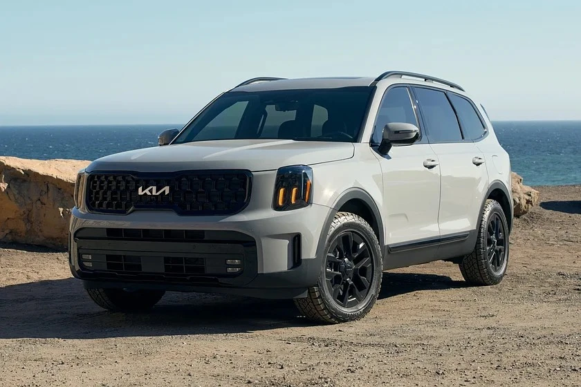 Một số xe ô tô SUV thoải mái cho gia đình vi vu dịp lễ.jpg