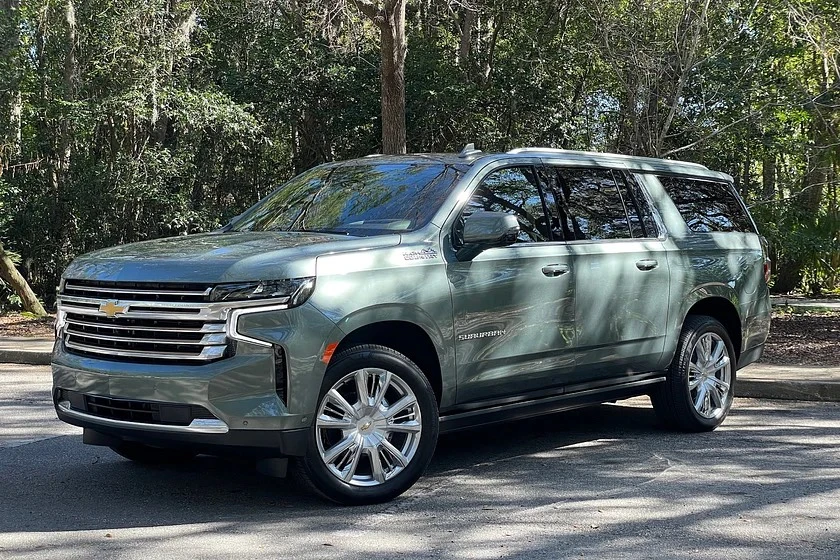 Một số xe ô tô SUV thoải mái cho gia đình vi vu dịp lễ.jpg