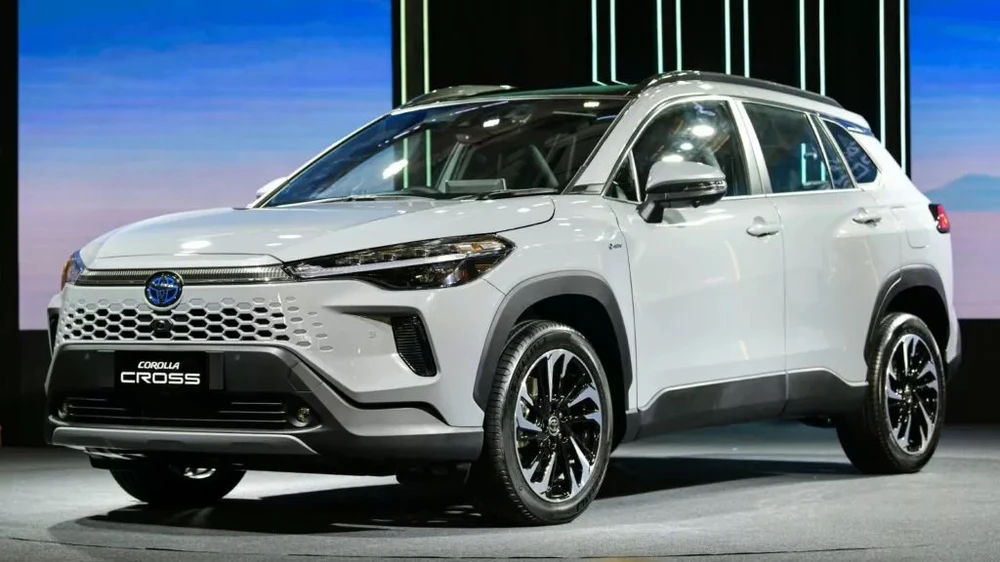 Toyota Corolla Cross Facelift 2024 ra mắt tại Thái Lan liệu có về Việt Nam.jpg
