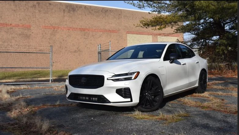 Đây là mẫu xe hybrid mạnh mẽ đến kinh ngạc.JPG