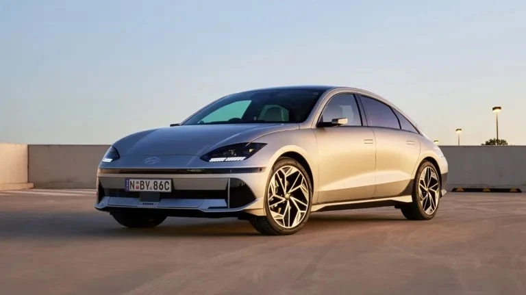 3 mẫu xe điện một động cơ hấp dẫn khiến việc lái xe trở nên thú vị.jpg