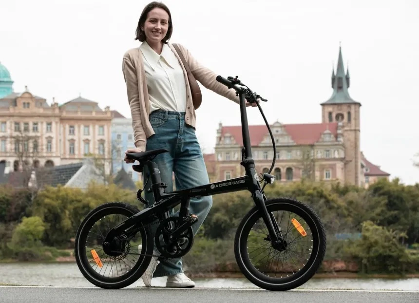 Chiêm ngưỡng chiếc xe đạp điện nhẹ nhất với 12,5 kg.jpg