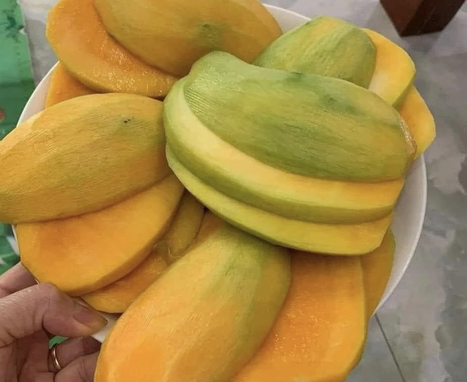 4 mẹo xác định hóa chất trong xoài.jpg