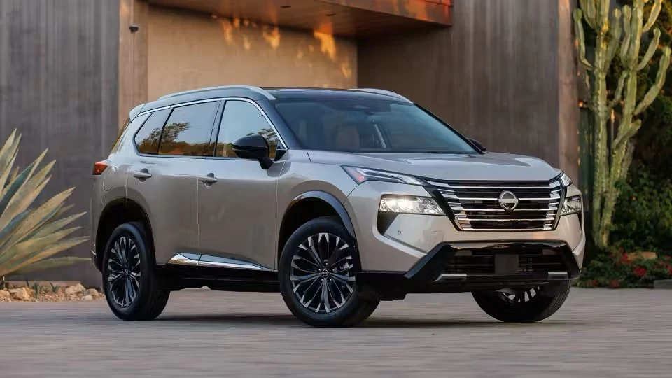 Nissan muốn các đại lý bán xe với giá lỗ, thấp hơn hóa đơn tới 15%.jpg