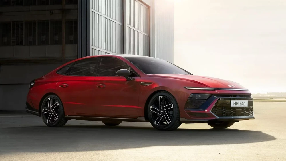 Đây là những mẫu xe ô tô được trang bị công nghệ hiện đại nhất hiện nay.jpg