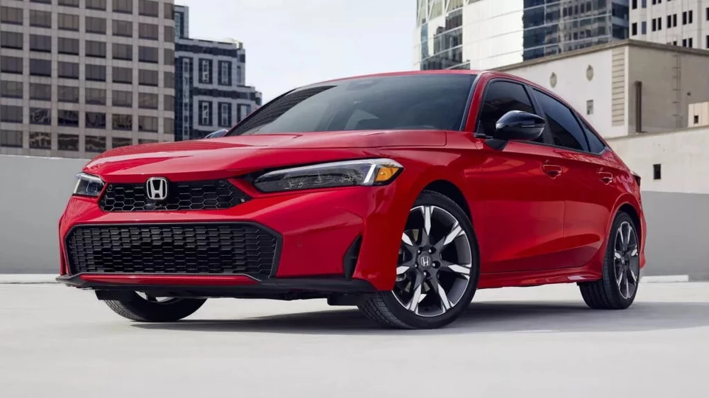 Honda Civic 2025 có thêm tùy chọn hybrid và kiểu dáng thể thao mới.jpg