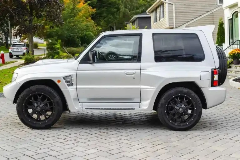 Chiêm ngưỡng 6 mẫu SUV thú vị nhất thập niên 90.jpg