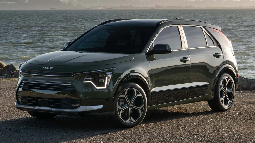 Mẫu xe hybrid dưới 750 triệu đồng cho năm 2024.jpg