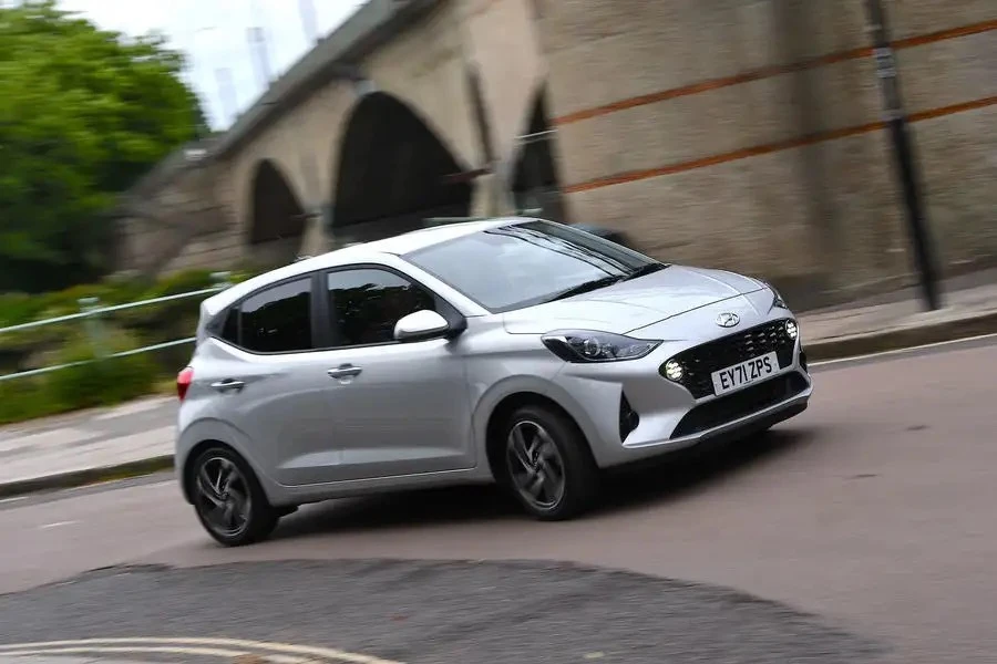 Top xe ô tô mới có mức phí bảo hiểm rẻ nhất năm 2024.jpg