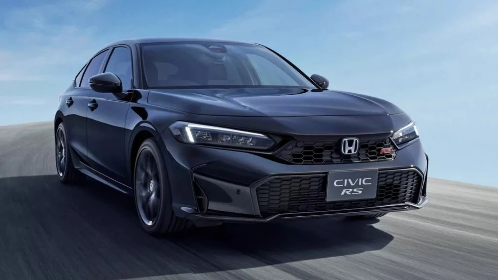 Honda Civic RS ra mắt với khung gầm sắc nét hơn và hộp số sàn.jpg