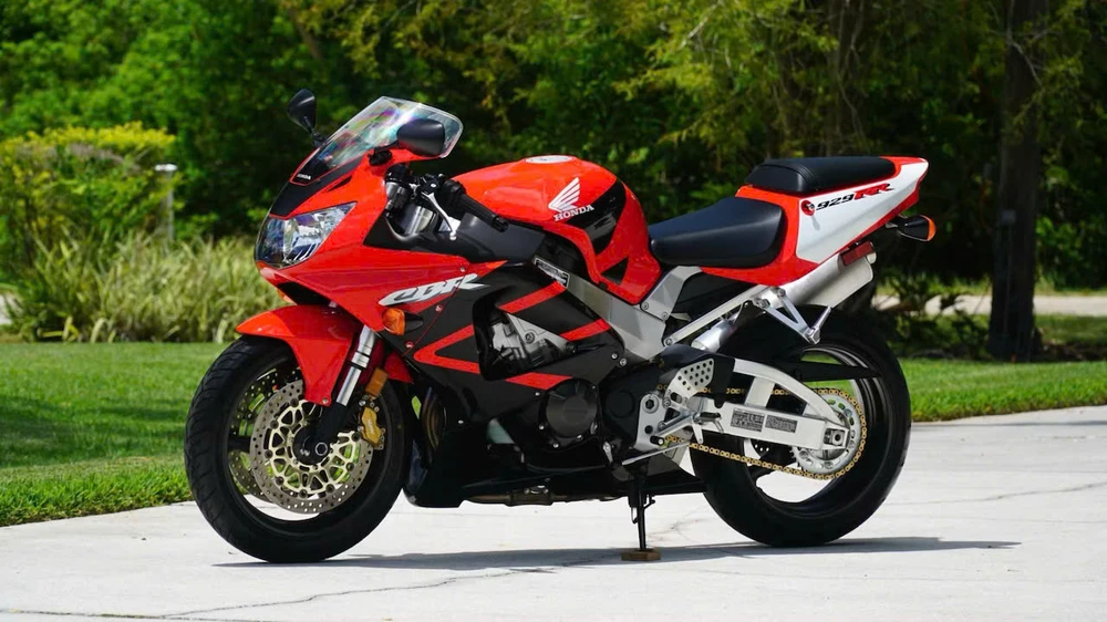 Top xe máy thể thao Honda CBR mạnh mẽ nhất từ ​​trước đến nayjpg