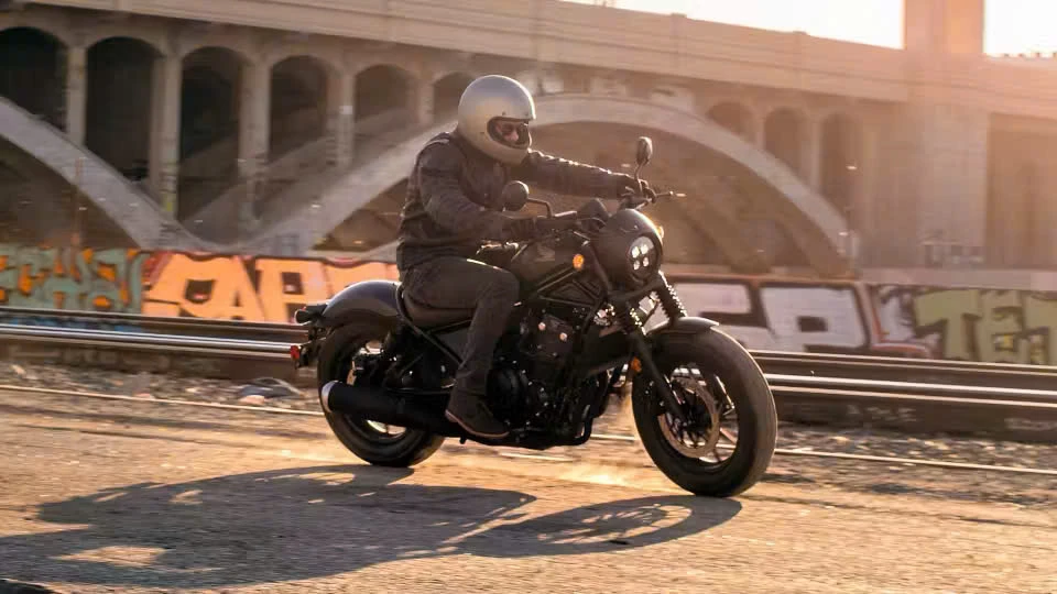 Những xe mô tô mạnh mẽ nhất dưới 250 triệu đồng.jpg