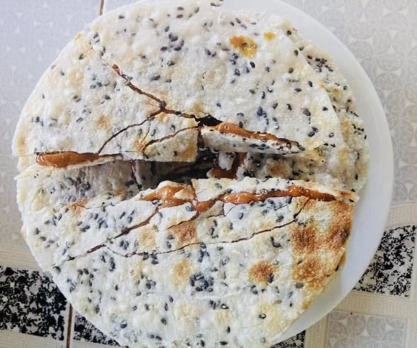 3 loại thực phẩm gây sâu răng và hủy hoại răng của bạn cần tránh.jpg