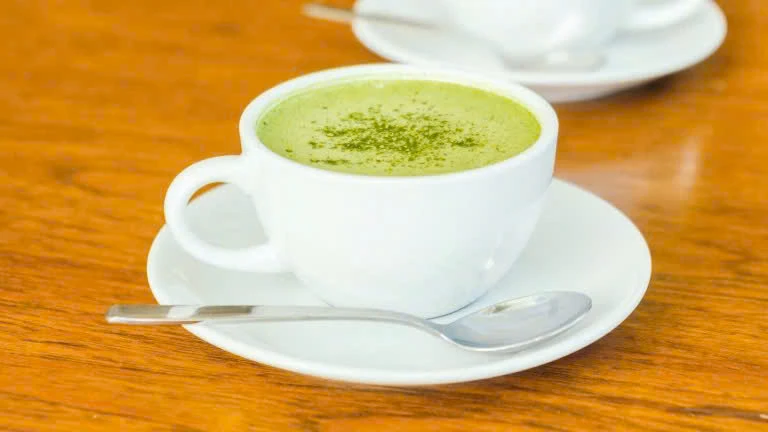 Bất ngờ với lợi ích sức khỏe của cà phê xanh.jpg