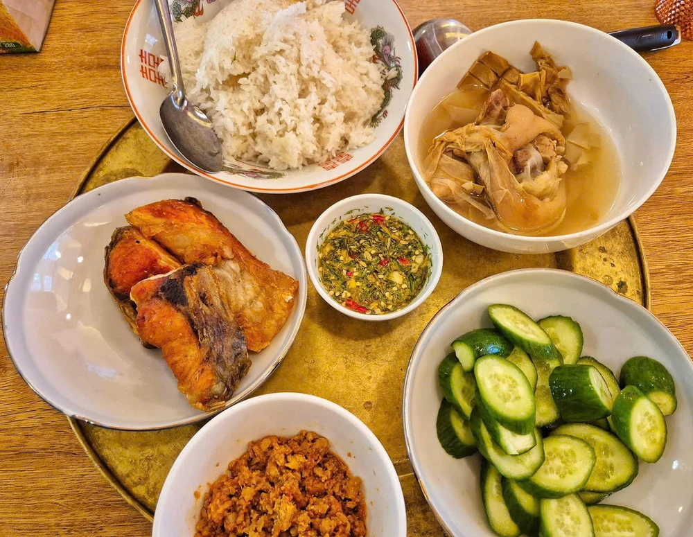 Chế độ ăn uống đúng cách có thể giúp gan khỏe mạnh.jpg