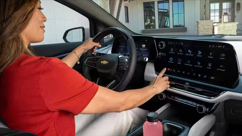 10 tính năng hiện đại có thể sẽ sớm lỗi thời trên ô tô.jpg