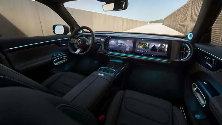 DeepSeek 'trợ lực' xe điện Trung Quốc: Không chỉ ra lệnh giọng nói, AI 'thấu hiểu' xế hộp.jpg