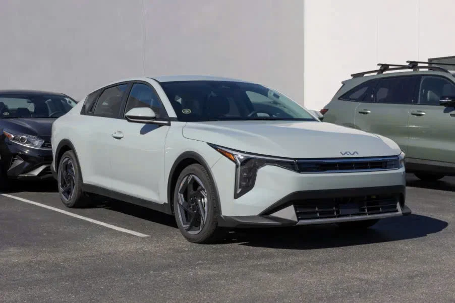 3 mẫu ô tô sedan dành cho gia đình với giá dưới 630 triệu đồng.jpg