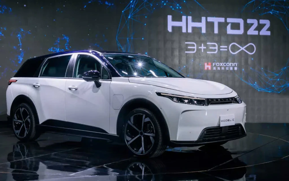Foxconn ‘bắt tay’ hai hãng Nhật Bản, chuẩn bị ‘trình làng’ loạt ô tô điện.jpg