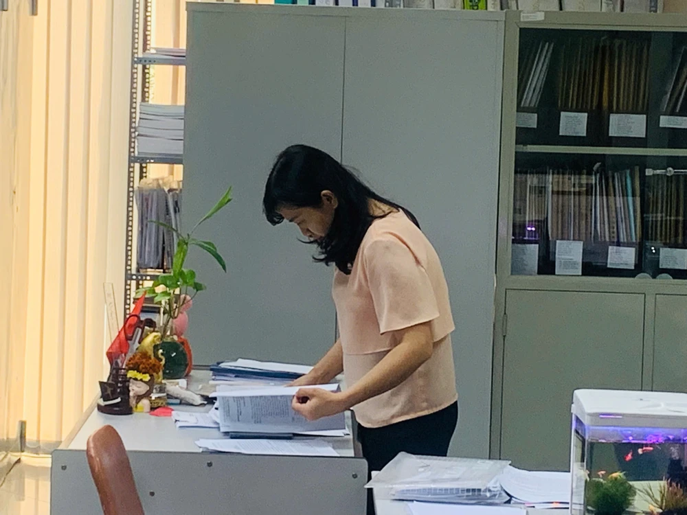 Những lợi ích 'vàng' khi đứng lên nhiều hơn.jpg